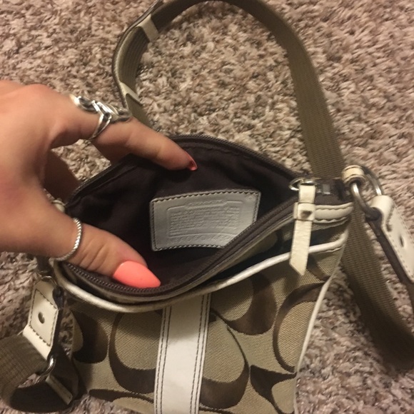 Purse - Picture 1 of 3